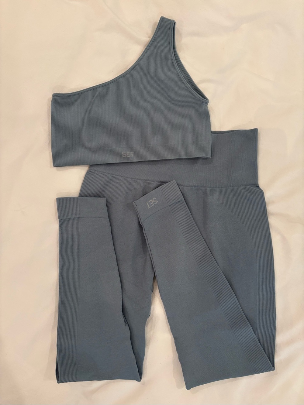 SET Ribbed Seamless Workout Leggings & Bra in Dusty Blue